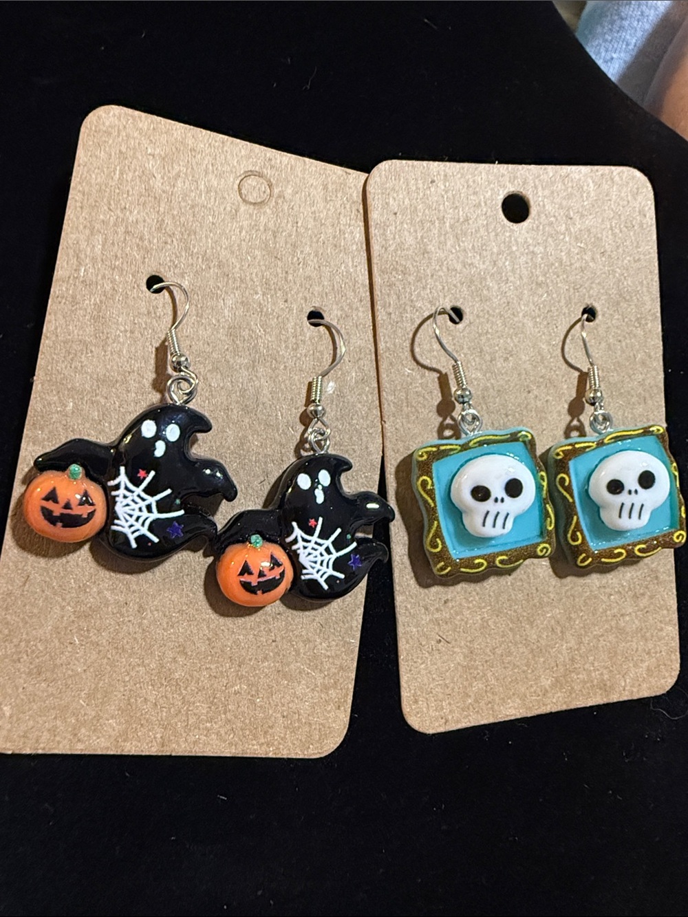 NWT Halloween Earrings Choice of Black ghosts w/pumpkins or skeleton blocks 1.5”